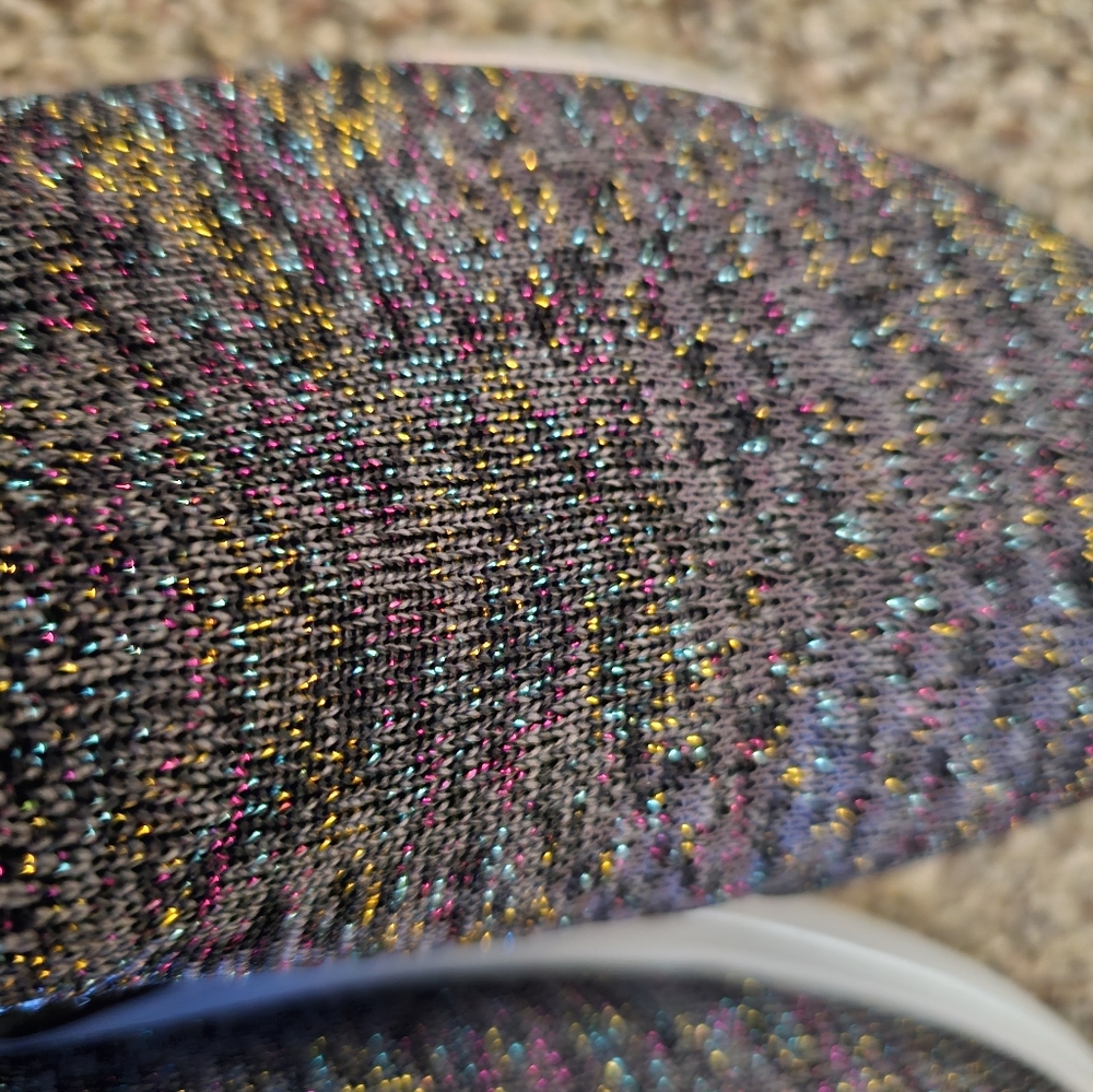 Sketchers Ultra Go shoes size 8 - Picture 2 of 4